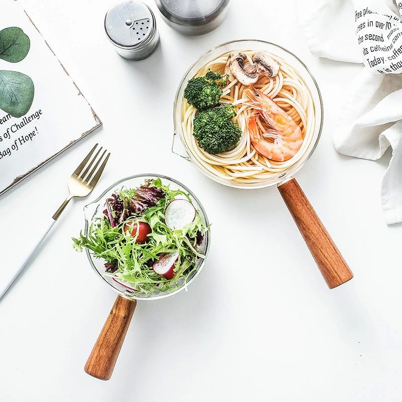 調理器具 キッチン 耐熱 透明 台所用品 V字型注ぎ口 耐熱 北欧風 透明 クリア ガラス製 ソースパン ミ..