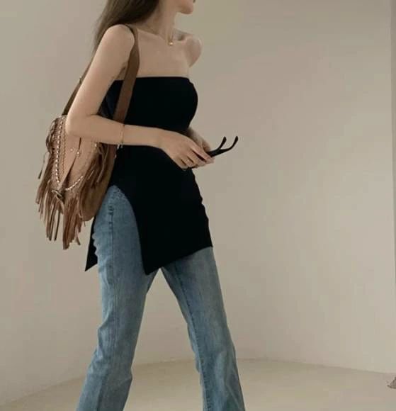 シンプル 大人可愛い かわいい サイドスリット 肌見せ 背中開き 細身 スリム タイト 袖なし チューブトップ トップス レディース