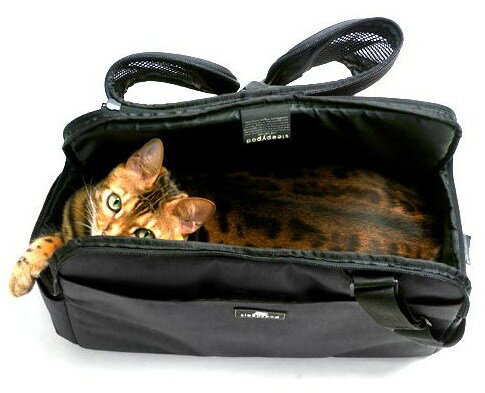 犬 キャリーバッグ ペット 旅行 sleepypod atom スリーピーポッド アトム （ジェットブラック）キャリーバック犬 猫 キャリーバック ペットキャリーバッグ 人気 キャリーケース ハウス ドライブ 防災 お出かけ小型犬用 車内 機内持ち込み 新幹線