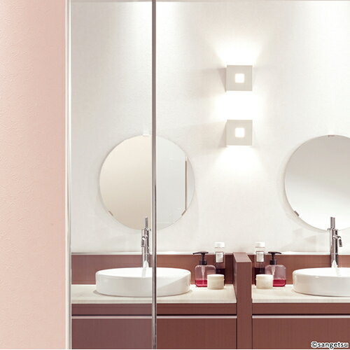 ※この壁紙は10M巻での販売となっておりますが、メーター数の変更は可能となっております。必要数によって金額の変更を行いますので、ご購入時に備考欄へご記入くださいませ。リピート縦32cm 横46.4cm有効幅92.5cm機能防かび・抗菌・表面...