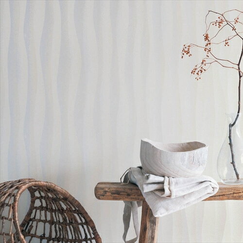 ※この壁紙は10M巻での販売となっておりますが、メーター数の変更は可能となっております。必要数によって金額の変更を行いますので、ご購入時に備考欄へご記入くださいませ。リピート縦32cm 横92cm有効幅92cm機能防かびシックハウス対策F☆...