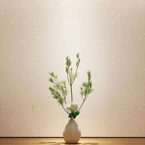 ※この壁紙は10M巻での販売となっておりますが、メーター数の変更は可能となっております。必要数によって金額の変更を行いますので、ご購入時に備考欄へご記入くださいませ。リピート縦32cm 横92cm有効幅92cm機能防かびシックハウス対策F☆...