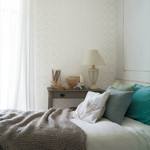 ※この壁紙は10M巻での販売となっておりますが、メーター数の変更は可能となっております。必要数によって金額の変更を行いますので、ご購入時に備考欄へご記入くださいませ。リピート縦32cm 横30.7cm有効幅92cm機能防かび・抗菌・消臭シッ...