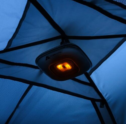 [RDY] [送料無料] [Ozark Trail オザークトレイル] キャンプランタン 100ルーメン LEDライト バッテリー付き ナイトライト 取付簡単 キャンプ ライト アウトドア テント 登山 ソロキャンプ おうち
