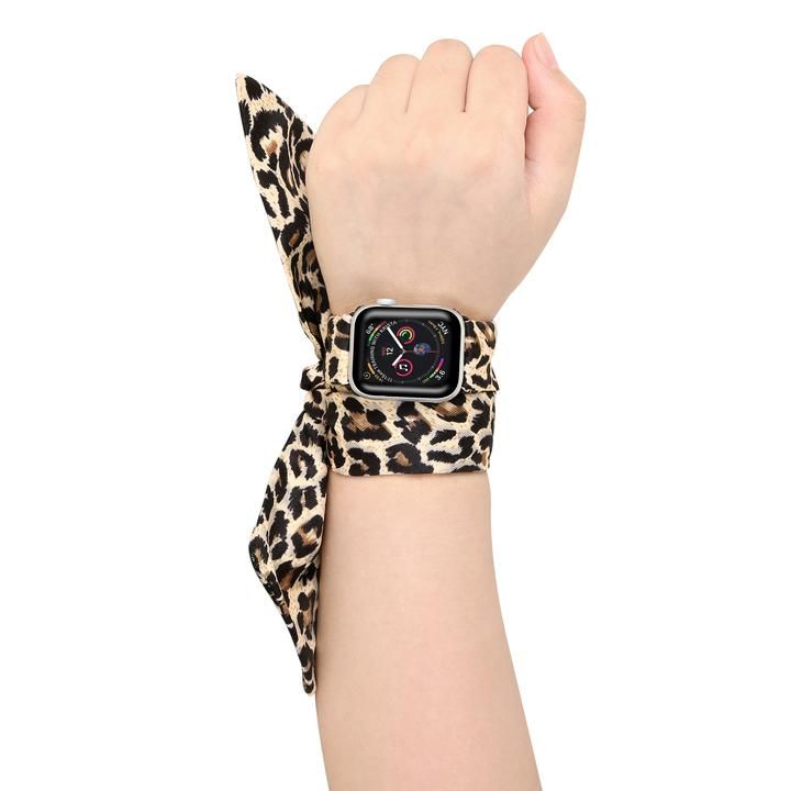 [送料無料] Leopard Silk Scarf Apple Watch Series 1,2,3,4,5,6 & SE用交換バンド - サイズ42mm/44mm [楽天海外通販] | Leopard Silk Scarf Replacement Band for Apple Watch Series 1,2,3,4,5,6 & SE - Size 42mm/44mm