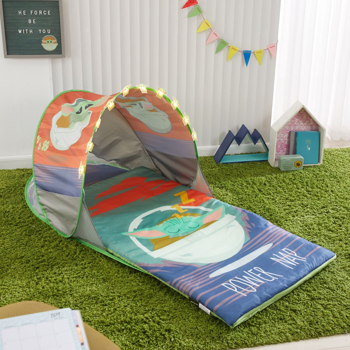 [送料無料] Star Wars ベビーヨーダ 3ピース アドベンチャー イン ア ボックス セット ポップアップテ..