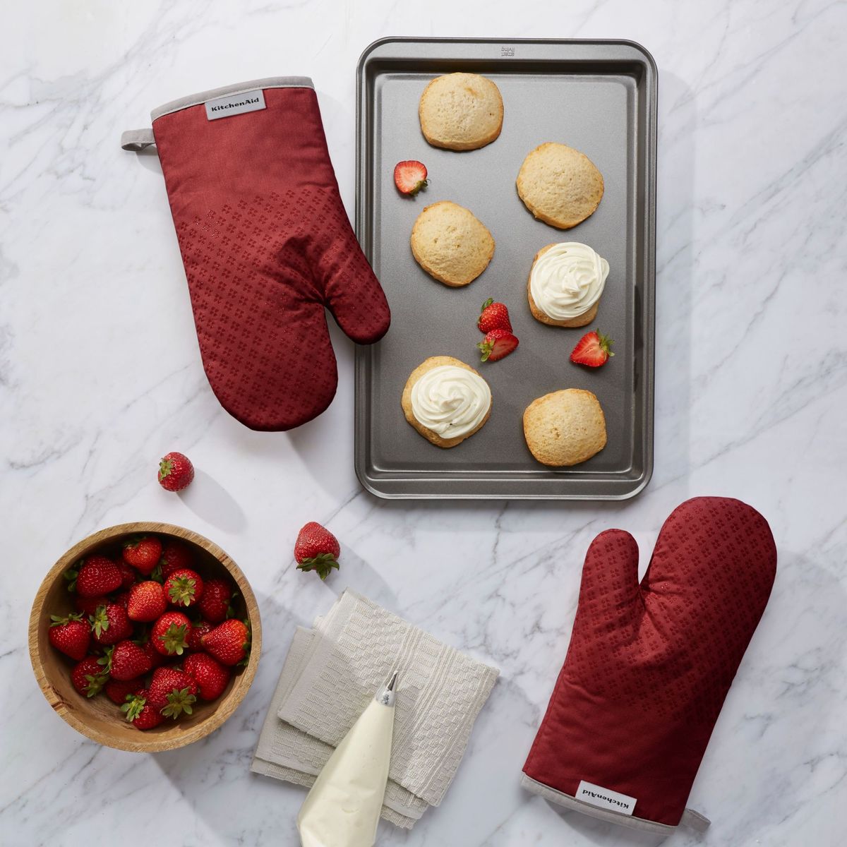 [RDY] [送料無料] KitchenAid Asteroid Oven Mitt Set , Smoked Paprika, Set of 2 [楽天海外通販] | KitchenAid Asteroid Oven Mitt Set , Smoked Paprika, Set of 2