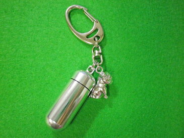 ペット仏具遺骨カプセルキーホルダー(カプセル 大)パグ【手元供養】【仏具】【カプセル】【遺毛】【供養】