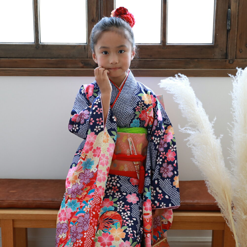 【レンタル】七五三 着物 7歳 レンタルフルセット 四つ身着物23点セットレンタル「紺地に絞り柄と花」 女の子 ひな祭り 雛祭り 衣裳 お正月 結婚式 発表会 晴れ着 レトロ おしゃれ かわいい