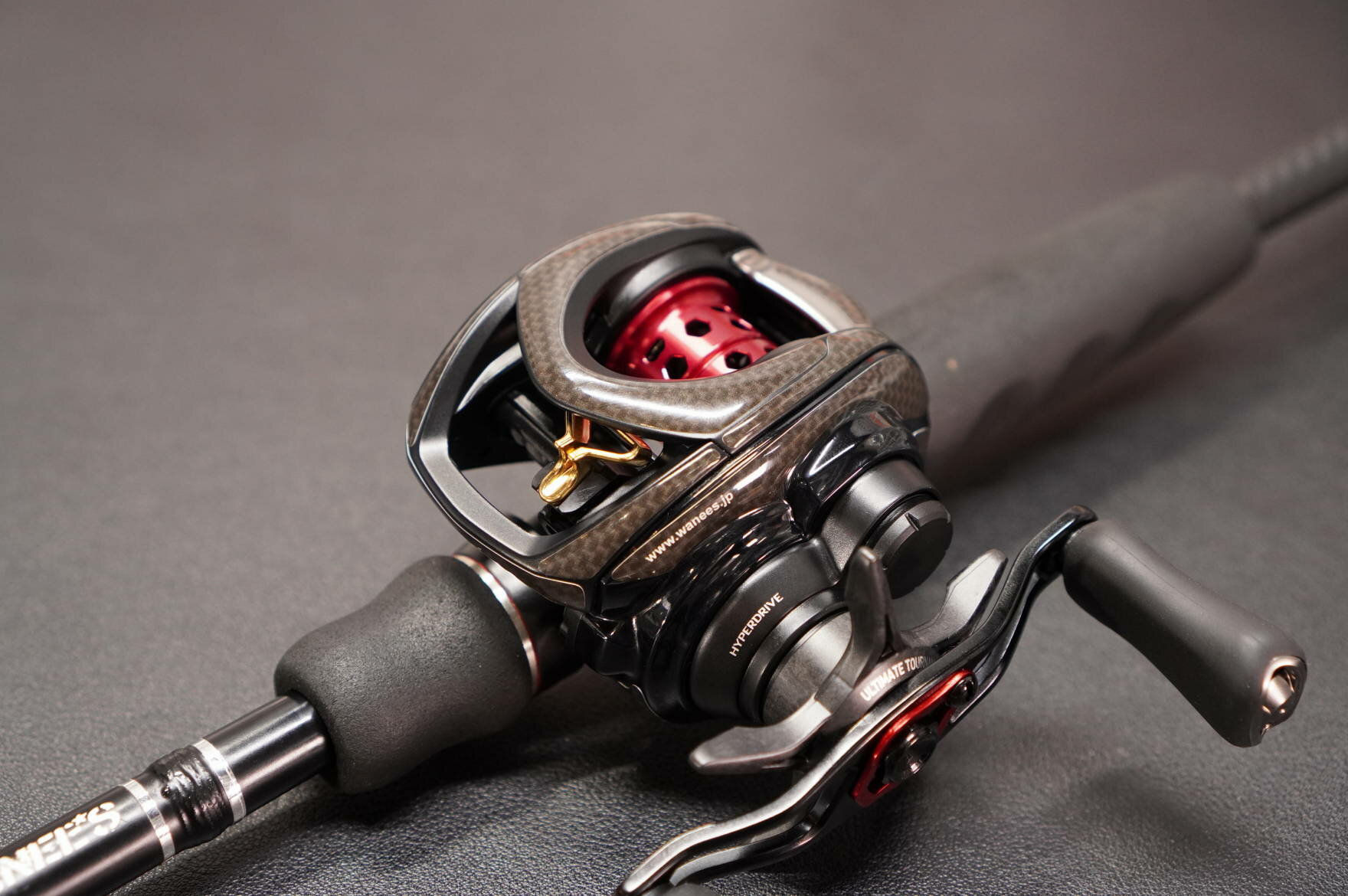 【WANEE 039 S】 プロテクションデカールキット DAIWA 23 SS AIR TW用プロテクションデカールKIT（※リール本体は含まれません）リール保護