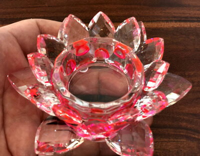 天然素材の家具・照明　Wanonのクリスタル グラス ロータス キャンドルホルダー[ピンク](アジアン 雑貨 キャンドルホルダー ガラス ロータス 燭台 キャンドル スタンド キャンドルスタンド 中国 誕生日プレゼント おしゃれ かわいい アジア雑貨 ろうそく キャンドル)｜アングル2