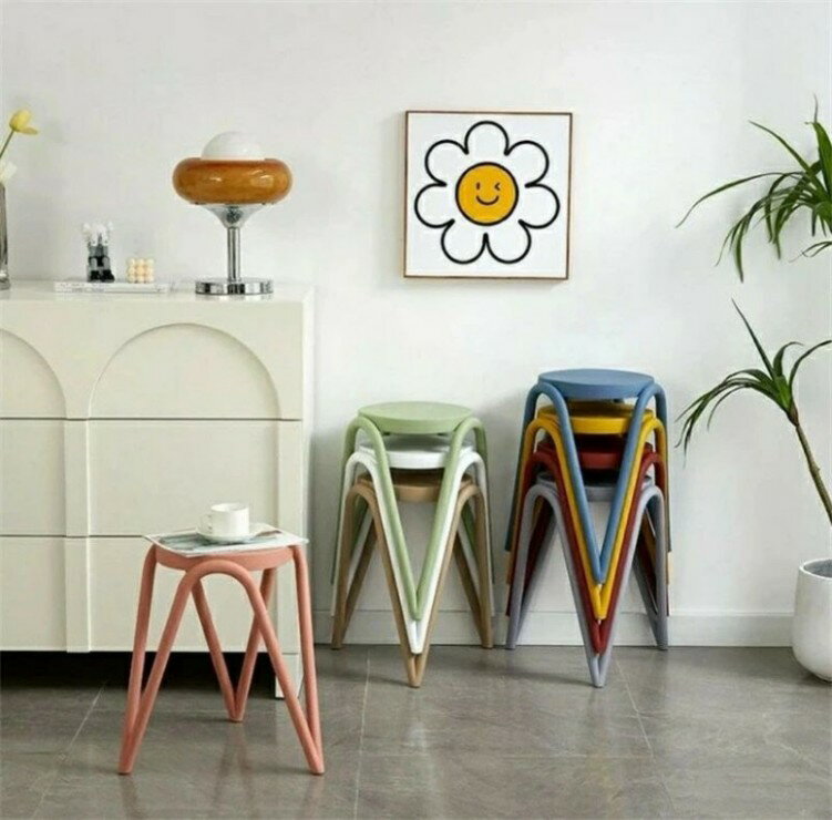 2枚ダイニングチェア 椅子 コンパクト スツール 省スペース 喫茶店 リビング ホーム用 収納可能 丸椅子 玄関 キッチン 台所 リビング おしゃれ 完成品 シンプル 円形 北欧 スタッキングスツール モダン 玄関 イス チェアー 簡易 収納