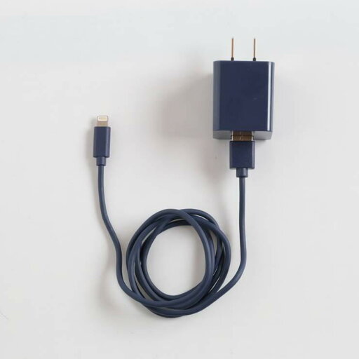 クオリティトラストジャパン QTJ MFI認証 Lightning Apple 2.4A 2USBポート ACアダプタ クオリティトラストジャパン QTJ MFI認証 Lightning Apple 2.4A 2USBポート ACアダプタ