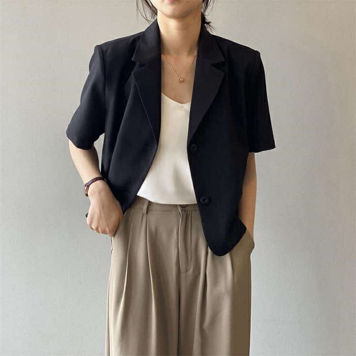 【2点600円割引】テーラードジャケット 半袖 ジャケット レディース 夏 秋 コート ショート丈 アウター 羽織り トップス 着回し力 レディース 紫外線対策 UVカット 着痩せ 体型カバー シンプル カジュアル おしゃれ 裏地無し 薄手