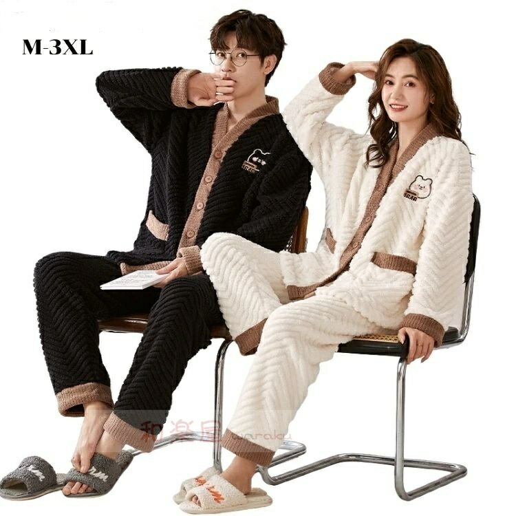 商 品 詳 細 注意項目 サイズや色の変更、キャンセルをご希望される方は支払、決済後1日以内にご連絡ください。 商品内容 パジャマ1セット 商品仕様 生地：フランネル、ポリエステル、そのほか 商品サイズ 女性用 適応身長/cm 薦め体重/kg M 150-160 35-47.5 L 155-165 47.5-57.5 XL 165-170 57.5-67.5 2XL 170-175 67.5-77.5 男性用 適応身長/cm 薦め体重/kg L 167-170 50-62.5 XL 170-175 62.5-72.5 2XL 175-180 72.5-82.5 3XL 180-185 82.5-92.5 注意事項 ※撮影のため、画質などの関係上、色など実際の商品と若干違ってしまうこともあるかもしれませんが、予めご了承ください。 ※更新のタイミングによっては実在庫に相違が出る場合がございます。 ※もし商品到着後不良品等、他には気になることがあれば、当店までご一報くださいますようお願い申し上げます。商 品 詳 細 注意項目 サイズや色の変更、キャンセルをご希望される方は支払、決済後1日以内にご連絡ください。 商品内容 パジャマ1セット 商品仕様 生地：フランネル、ポリエステル、そのほか 商品サイズ 女性用 適応身長/cm 薦め体重/kg M 150-160 35-47.5 L 155-165 47.5-57.5 XL 165-170 57.5-67.5 2XL 170-175 67.5-77.5 男性用 適応身長/cm 薦め体重/kg L 167-170 50-62.5 XL 170-175 62.5-72.5 2XL 175-180 72.5-82.5 3XL 180-185 82.5-92.5 注意事項 ※撮影のため、画質などの関係上、色など実際の商品と若干違ってしまうこともあるかもしれませんが、予めご了承ください。 ※更新のタイミングによっては実在庫に相違が出る場合がございます。 ※もし商品到着後不良品等、他には気になることがあれば、当店までご一報くださいますようお願い申し上げます。