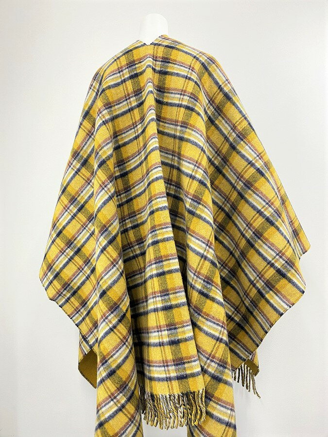 ◆[USED/中古]◆送料無料◆【中古】GUCCI グッチ　リバーシブル GGウール ポンチョ　チェック　格子柄　GG柄　マスタード色　【RCP】【中古】