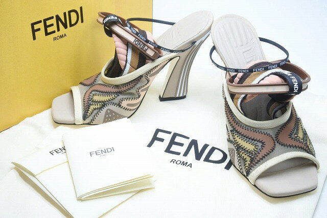 ◆[USED/中古]◆送料無料◆FENDI フェンディ ヒール サンダル　レディース ベージュ ピンク 36 1/2 ロゴ 良好 33992【RCP】