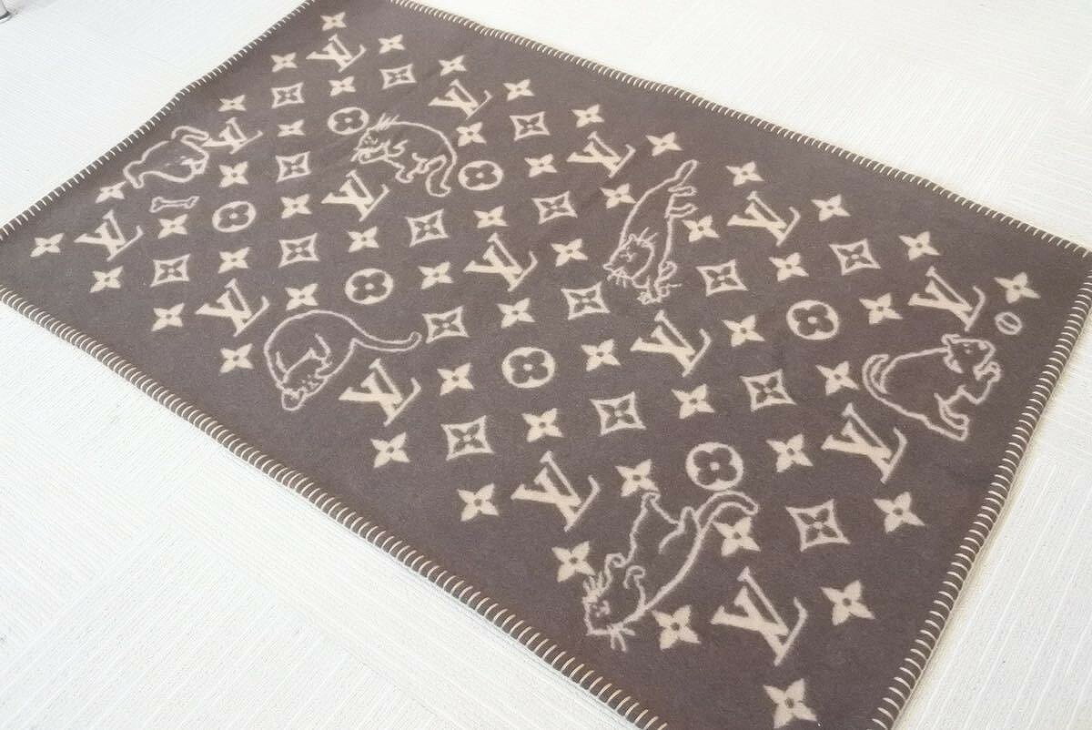 ◆[USED/中古]◆送料無料◆Louis Vuitton ルイヴィトン　キャットグラム ブランケット 毛布 モノグラム ブラウン ウール 動物 美品 N33321