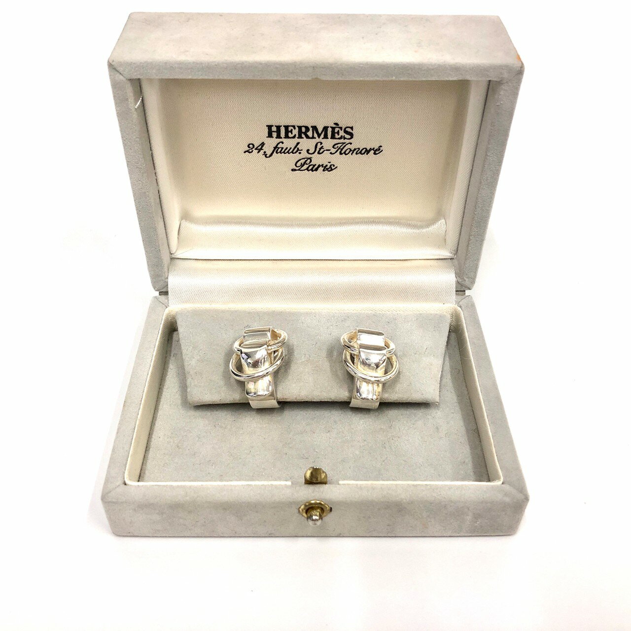 [USED/中古]HERMES エルメス イヤリング ドゥザノー ドゥザノー 925 シルバー シルバー925 Aランク【中古】のサムネイル