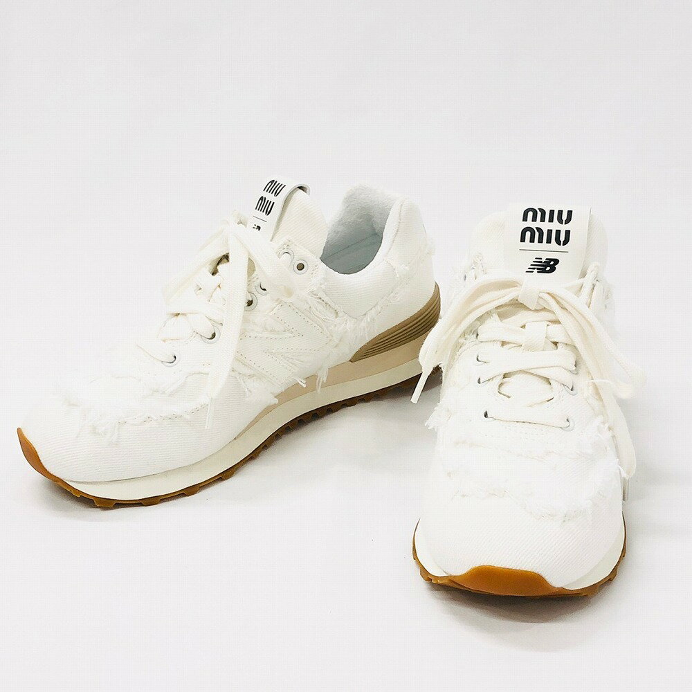 [USED/中古]MIUMIU ミュウミュウ スニーカー 【未使用】574 New Balance x Miu Miu デニム スニーカー 37 ニューバランス コラボ フリンジ ホワイト Sランク【中古】