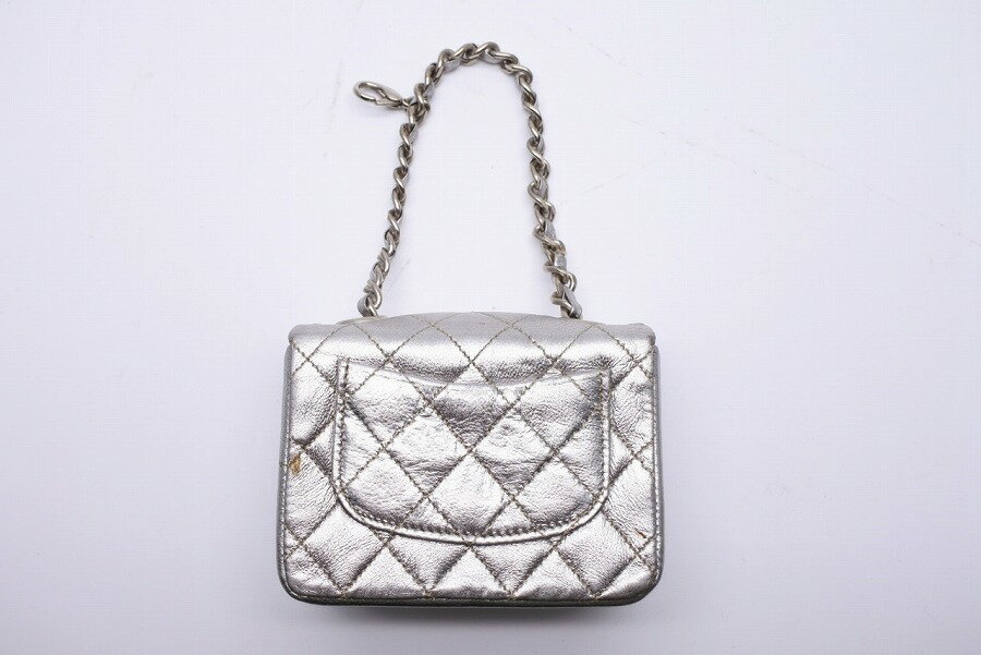[USED/中古]CHANEL シャネル チャーム マイクロミニマトラッセ チャーム ポーチ ミニバッグ ラムスキン シルバー金具 Cランク【中古】
