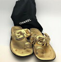 [USED/中古]CHANEL シャネル サンダル トングサンダル カメリア ココマーク 23 ゴールド 23 Cランク【中古】