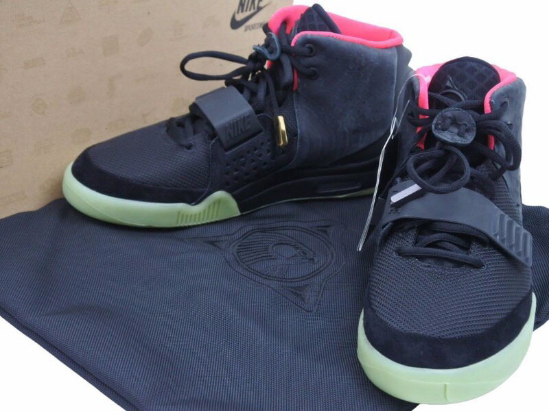 未使用・黒タグ付き NIKE ナイキ AIR YEEZY 2 エアーイージー ソーラーレッド 508214-006 ブラック スニーカー 65000