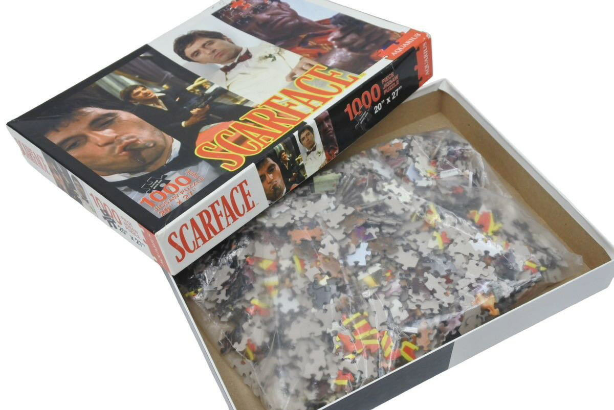 極美品 SCARFACE スカーフェイス JIGSAW PUZZLE ジグソーパズル 1000PIECE 20×27 ブラック レッド 中古 45853