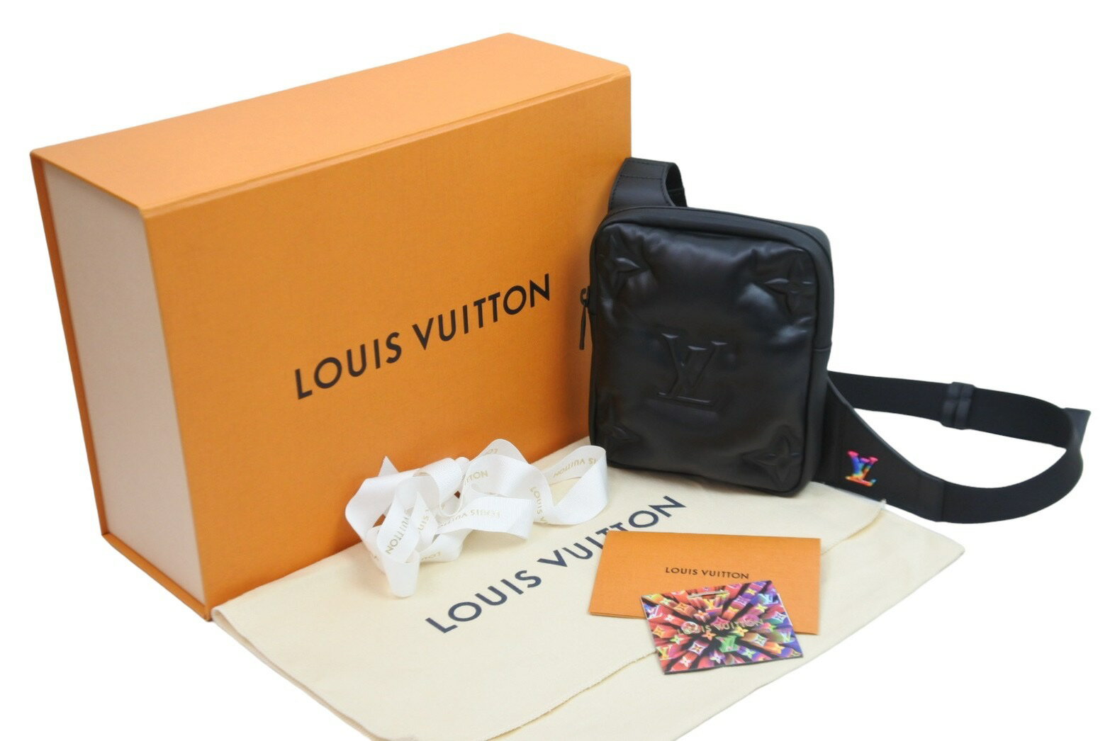 新品未使用 LOUIS VUITTON ルイヴィトン アシンメトリカル・スリングバッグ ヴァージル期 2054 ブラック M68773 中古 52147