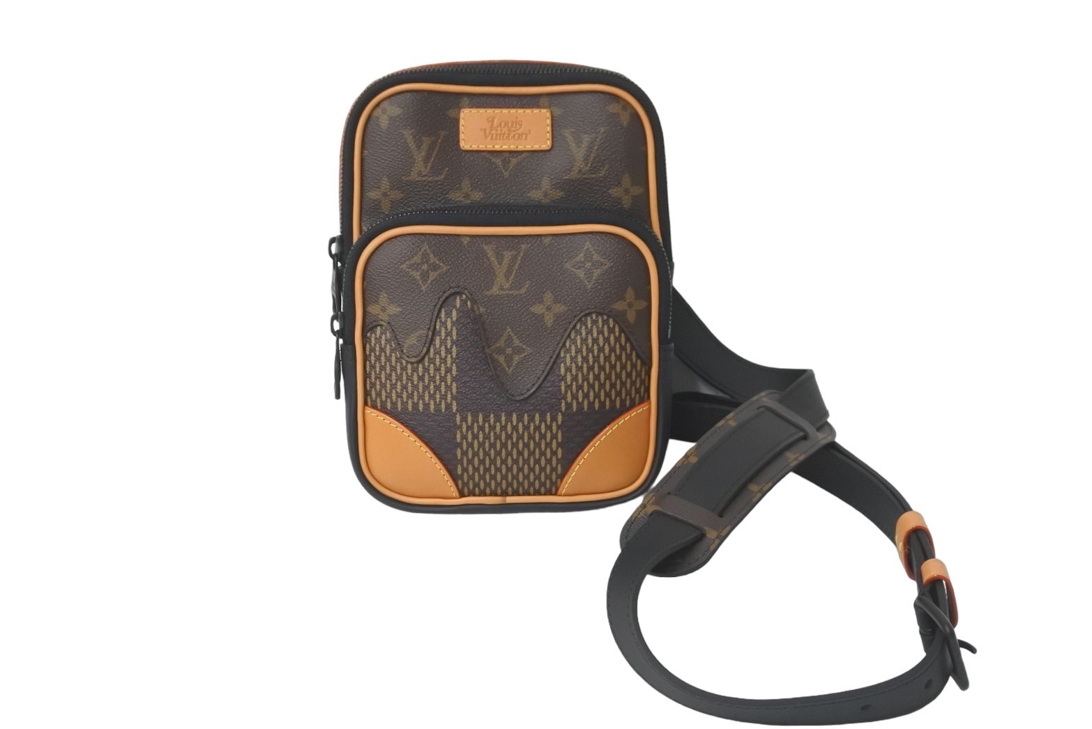 極美品 LOUIS VUITTON ルイヴィトン N40379 NIGO ダミエジャイアント アマゾン スリングバッグ 2020年 ブラウン 中古 58176