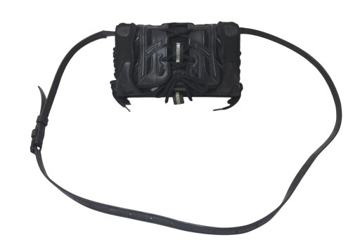 BALENCIAGA バレンシアガ スニーカーヘッドフォンホルダー ショルダーバッグ ファブリック ブラック レディース バッグ 美品 中古 4c076301 BALENCIAGA バレンシアガ スニーカーヘッドフォンホルダー ショルダーバッグ ファブリック ブラック レディース バッグ 美品 中古 4c076301