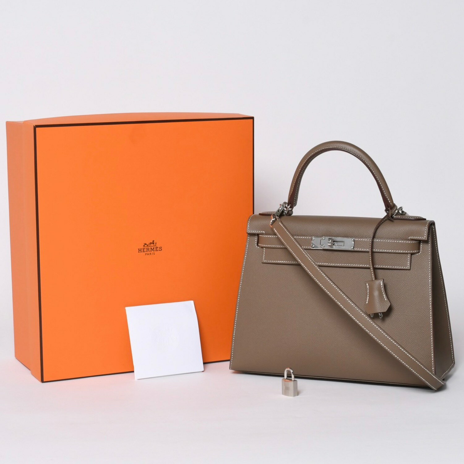 樂天商城 - 新品未使用 HERMES エルメス ケリー28 外縫い エトゥープ B刻印 ヴォーエプソン シルバー金具 ハンドバッグ 中古 4a001067