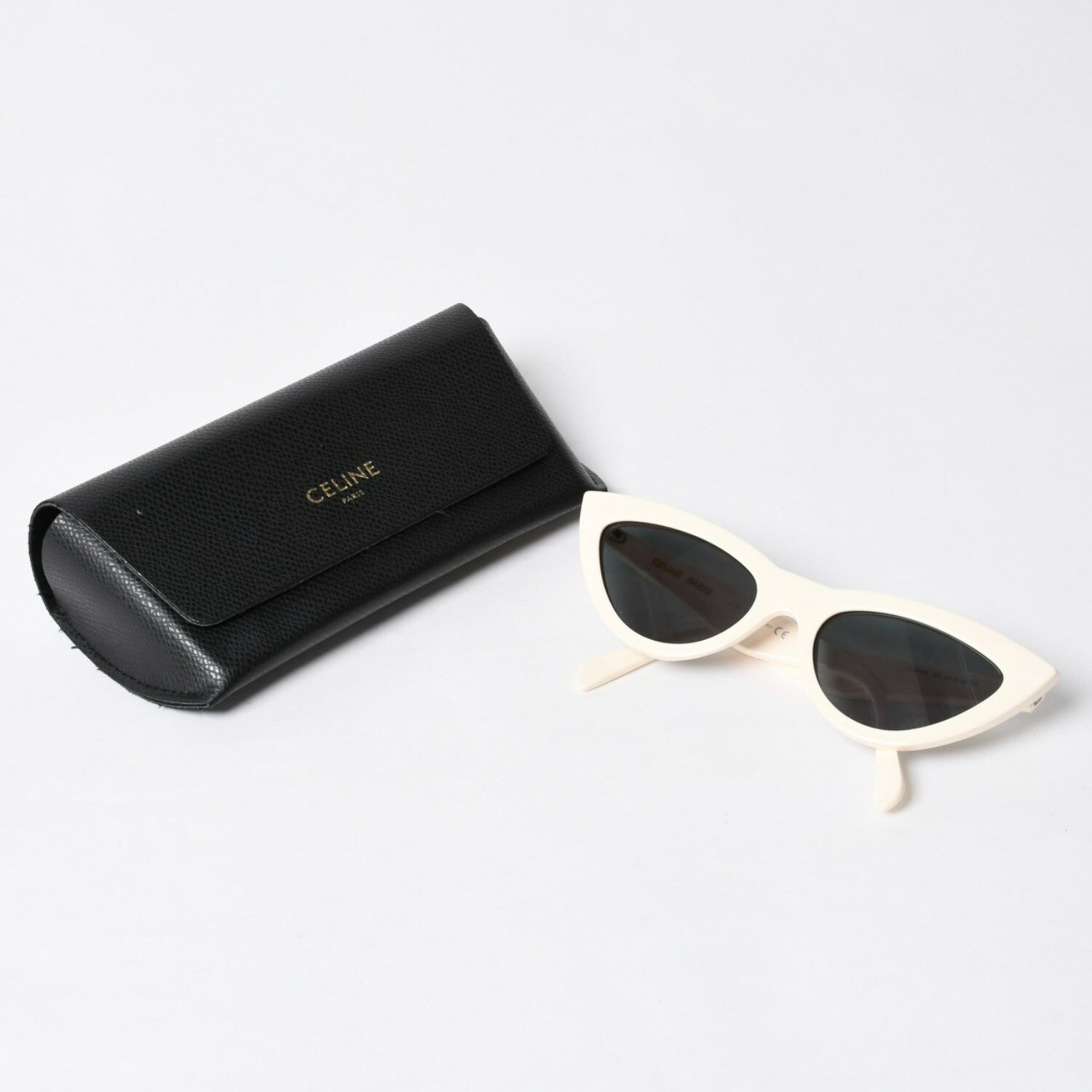 Rakuten - CELINE セリーヌ Sunglasses サングラス クリームカラー キャットアイ 56□20 145 CL4019IN 美品 中古 4b014166