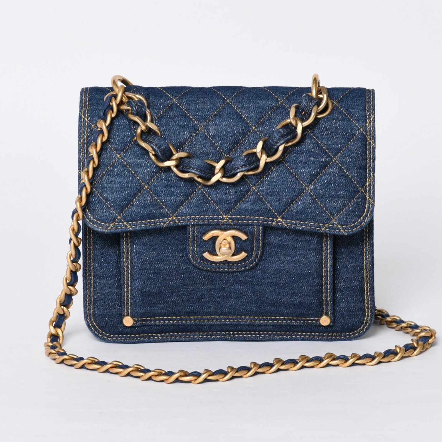 Rakuten - 新品未使用 CHANEL シャネル チェーンショルダーバッグ AS3932 ランダム番台 ココマーク デニム インディゴブルー キルティング 中古 4a000989