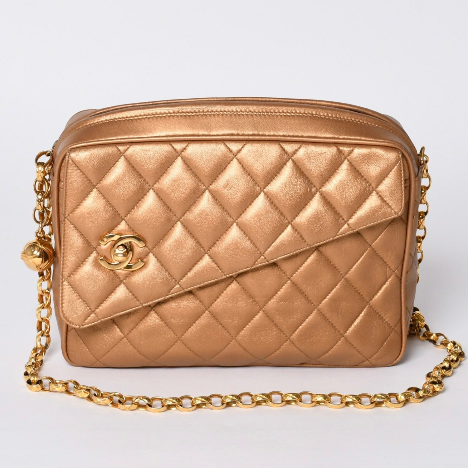 Rakuten - 極美品 CHANEL シャネル チェーンショルダーバッグ 2番台 ココマーク ココボール ラムスキン キルティング ブロンズ ゴールド金具 中古 4a000914