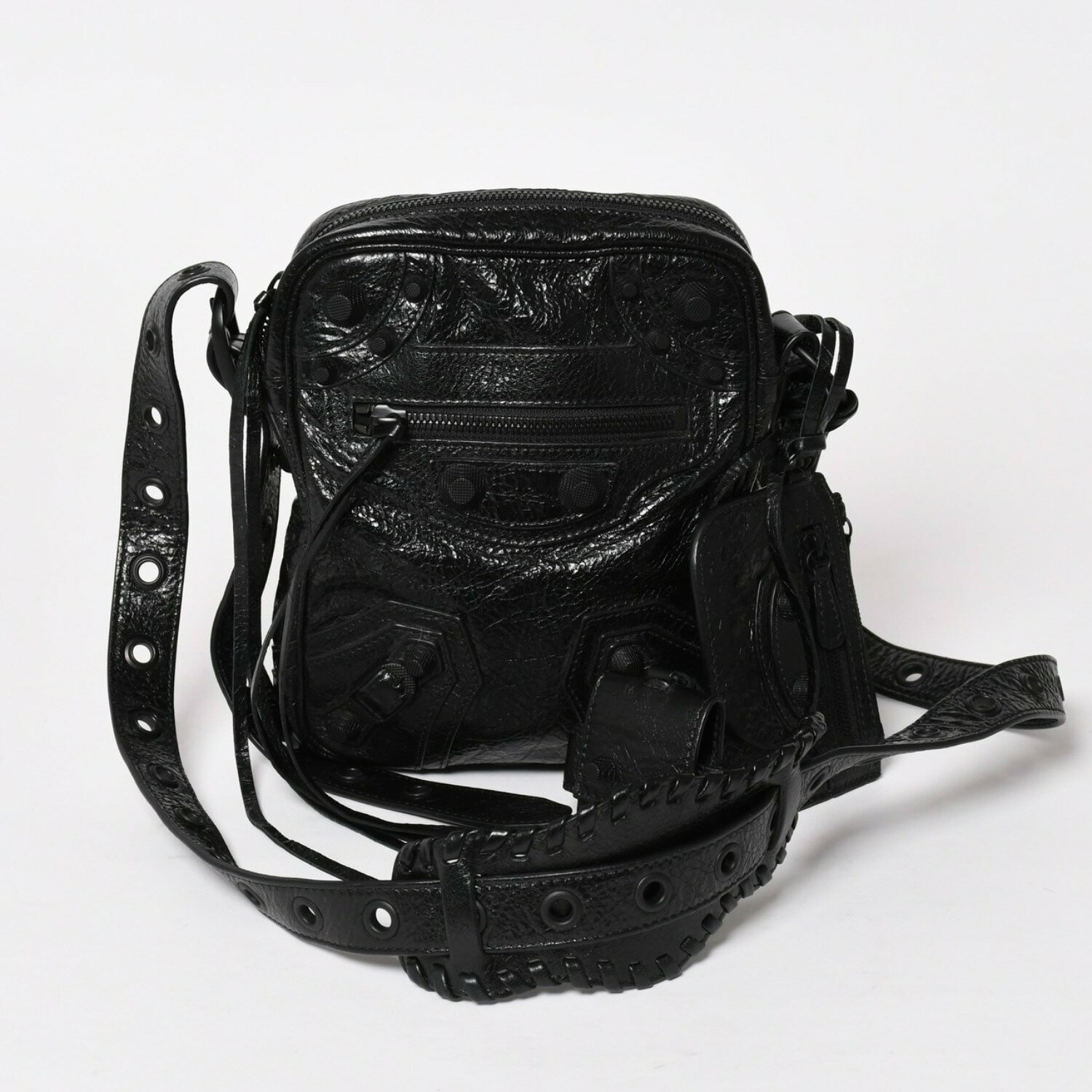 乐天商城 - 新品同様 BALENCIAGA バレンシアガ ル カゴール ショルダーバッグ ブラック ブラック 719065 現行 中古 4a003485