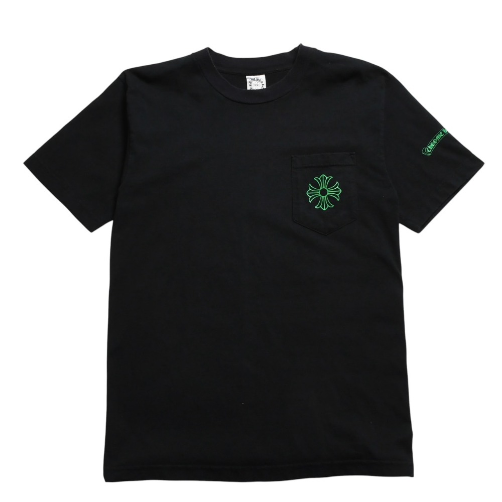 極美品 CHROME HEARTS クロムハーツ CHプラスプリント半袖ポケットTシャツ CHプラス オールドブロッククロス ブラック Mサイズ 中古 4a005763