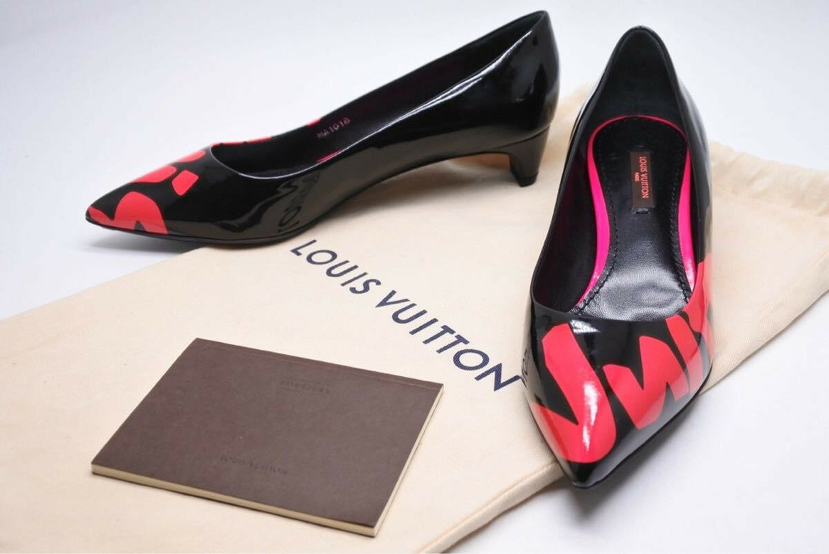 ◆[USED/中古]◆送料無料◆【未使用】LOUIS VUITTON ルイヴィトン 08年 グラフィティ パンプス 35 1/2 レディース ブラック ピンク パテントレザー 未使用 11614◆【RCP】【中古】