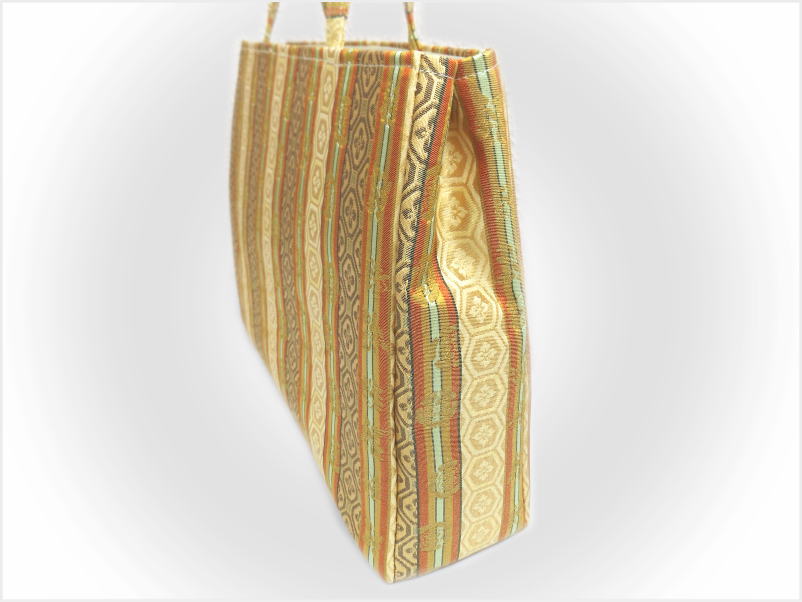 バッグ 金襴 和柄 手提げ 日本製 亀甲花菱 横型 和装 着物 お稽古事 お茶席 女性用 レディース