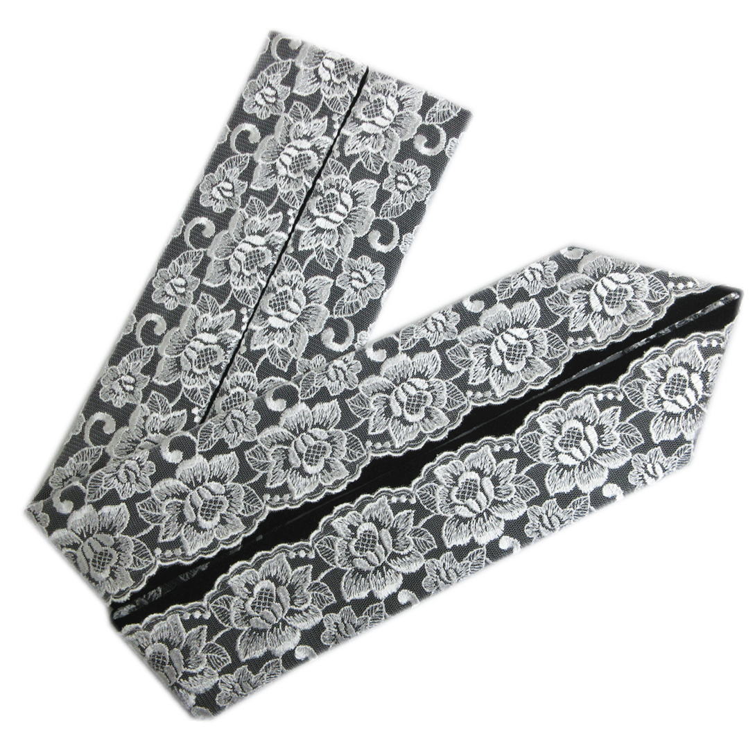 重ね衿 伊達襟 黒地 花柄模様白レース付 日本製 振袖 成人式 卒業式 袴 着物 訪問着 振袖用 はかま ハカマ きもの 飾り衿 黒色