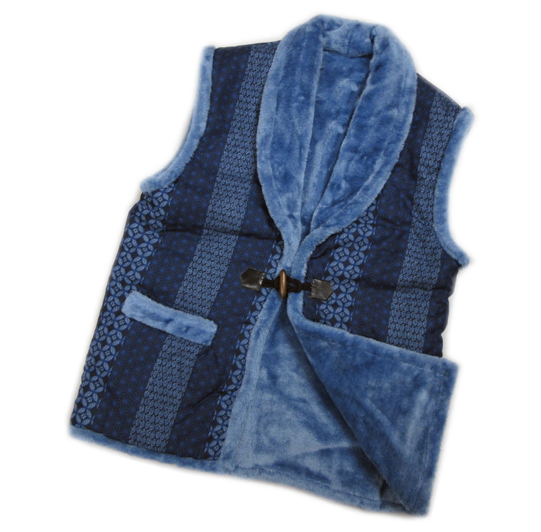 ぽんちょ ポンチョ ベスト 袖なし 半天 はんてん 男性用 背中＆衿ボア付 和柄 中綿入 墨黒色地古典柄縞ライン M-L メンズ 男物 紳士用