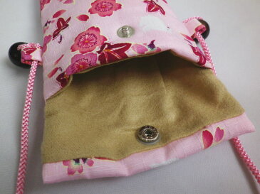 和柄ミニショルダーポシェット（スマホ入れ）桜楓うさぎ薄ピンク 着物＆浴衣＆デニムに 日本製