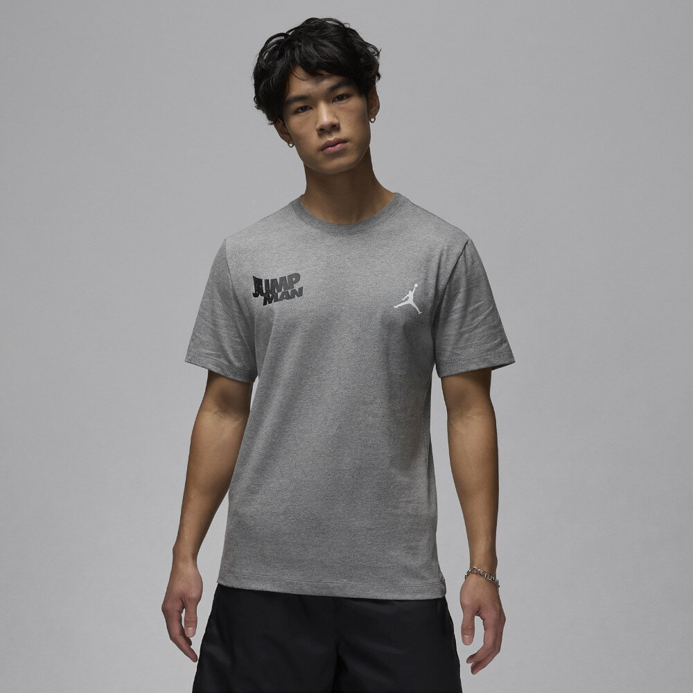 Mens Jordan BRAND S/S JumpMan STACK CREW 品目：メンズバスケットボールTシャツ 品番：FN6030 カラー：091 カーボンヘザー/ブラック/ホワイト 素材：コットン100％ 生産国：カンボジア Ju...