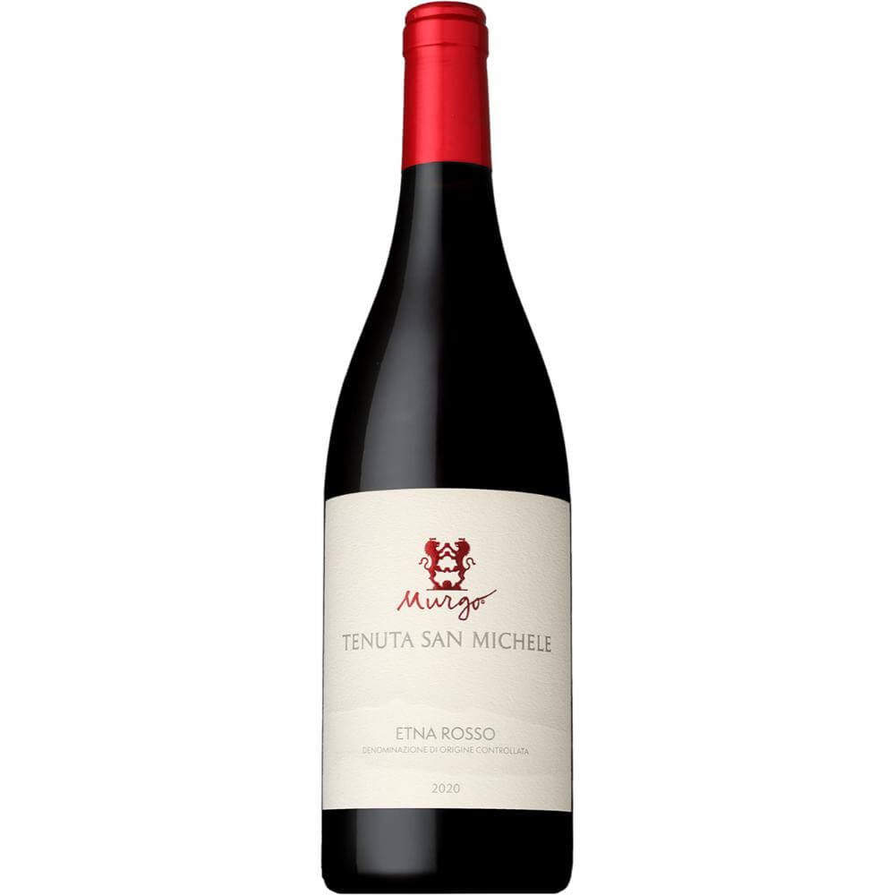シチリア島北東部エトナ近郊でブドウ栽培を行うムルゴ。ワイン造りの歴史は古く1800年代に遡ります。火山性土壌とエトナ山麓の冷涼な気候を生かした個性あるワインが造られています。除梗後ブドウをプレス。マセラシオン発酵は24℃で温度管理をしながらステンレスタンクで10日以上かけて行う。その間ルモンタージュを行う。澱引き後、ワインはバリックとステンレスタンクで18ヶ月熟成させる。心地よい果実味にほのかに感じる黒コショウのようなスパイシーなニュアンス。凝縮感のある赤い果実の風味が豊かに広がり、エレガントでバランスがよい味わい。タンニンも心地よく、ドライな味わいのワイン。アルコール度数：13.5％原語表記：MURGO TENUTA SAN MICHELE ETNA ROSSO[2020]ワイン生産地： イタリア/シチリア品種： ネレッロマスカレーゼ100％容量： 750mlワイン分類： スティル ワイン色： 赤ワイン軽-重： 中口Wine Score:ワイン アドヴォケイト： -点ワイン スペクテイター： -点Awards： -