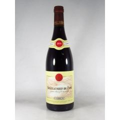 平均樹齢50年のぶどうを使用。温度調節をしながら3週間の醸し発酵。3年間大樽で熟成。 深みのある美しいガーネット。よく熟した赤い果実のアロマ。タンニンはこなれており、プラムのフレーバー。複雑でリッチ、ボリュームの大きな味わい。原語表記：E.GUIGAL Chateauneuf du Pape[2018]ワイン生産地： フランス/ローヌ/南部品種： グルナッシュ70％、ムールヴェードル15％、シラー10％他容量： 750mlワイン分類： スティル ワイン色： 赤ワイン甘-辛： 辛口Wine Score:ワイン アドヴォケイト： -点ワイン スペクテイター： -点Awards： -