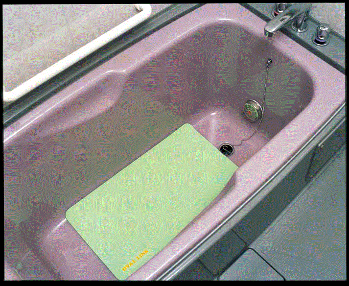 入浴・浴室・浴槽・お風呂すべり止めマット　オーバルリンク　マットタイプ　Lサイズ ライトグリーン