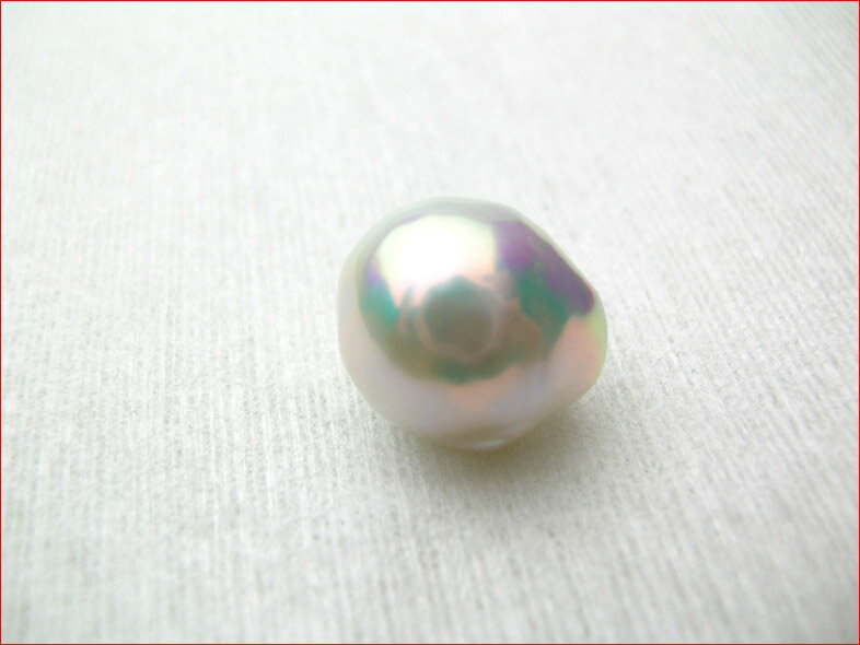 南洋パール並みの大きさ、マベのような金属光沢、湖水真珠の進化系！？　すっ..すごいっ！！