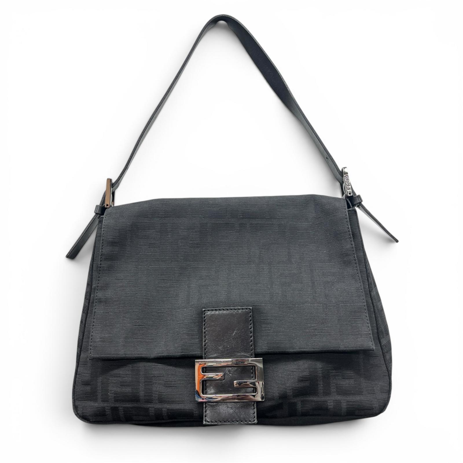 Rakuten - FENDI 希少 美品 フェンディ マンマバケット ズッカ ショルダーバッグ 8BR001 FFロゴ キャンバス レザー ブラック メッセンジャー セミショルダー ワンショルダー ヴィンテージ ABランク 中古 鑑定済