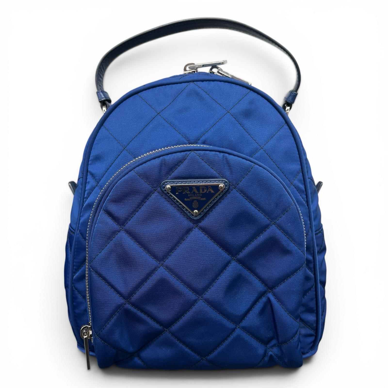 樂天商城 - PRADA 希少カラー 極美品 プラダ TESSUTO IMPUNTU インプントゥ バックパック リュック 1BZ066 ICチップ確認済 ナイロン レザー ブルー トライアングルロゴ 三角プレート ロゴプレート Aランク 鑑定済 中古