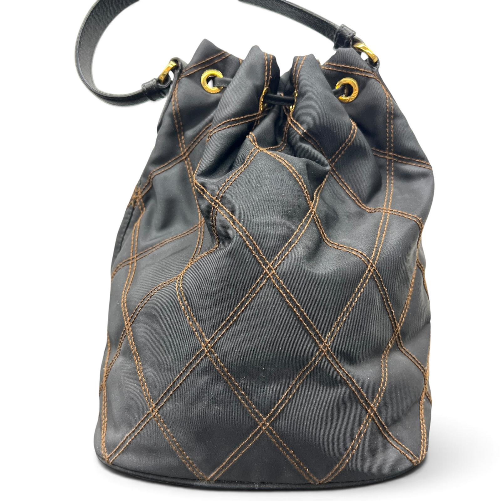 PRADA 希少 美品 プラダ デュエット TESSUTO IMPUNTO バケットバッグ 2way ハンドバッグ ショルダーバッグ 1BH038 ナイロン レザー キルティング トライアングルロゴ 三角プレート ロゴ リナイロン ABランク 鑑定済 中古 watch-master-10001924 ラグゼル 楽天市場店 サンプル画像3